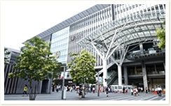 1 minute walk from JR Hakata Station (gateway to Kyushu).